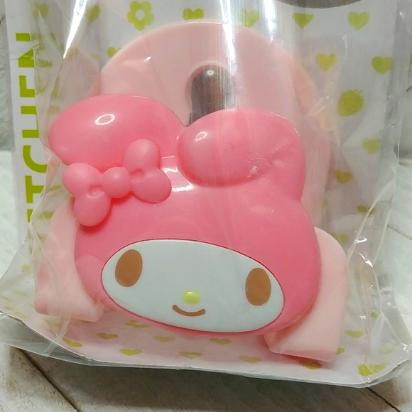 NEW Sanrio My Melody Sponge Holder with Suction Cups from Japan - Picture 2 of 5